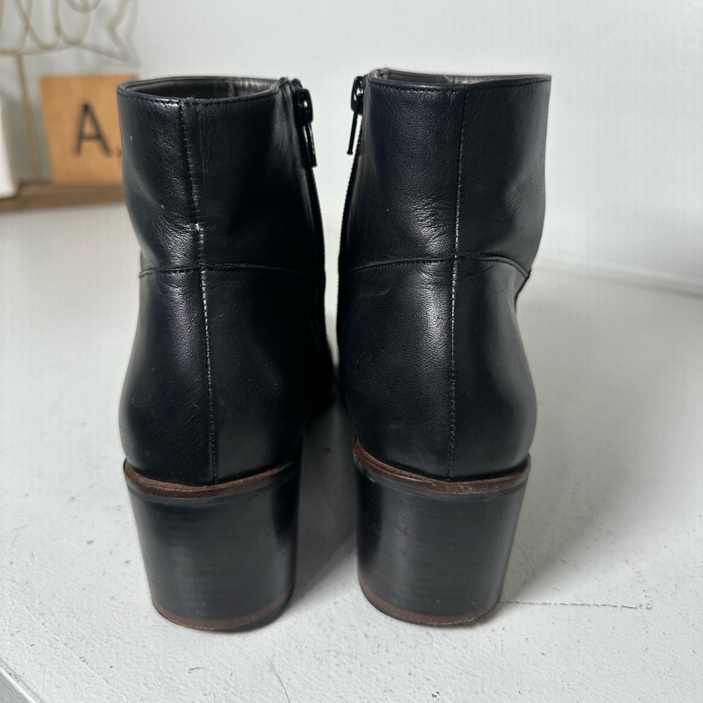 Talbots Women’s 8.5M Black Leather Ankle Boot Classic Zip Booties Made in Brazil - Picture 5 of 8